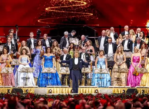 AndrC3A9Rieus2026ChristmasConcertLetItSnow_134368857739224696_big-cine_deskt.webp